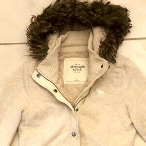 ABERCOMBIE & FITCH Fur Hoodie